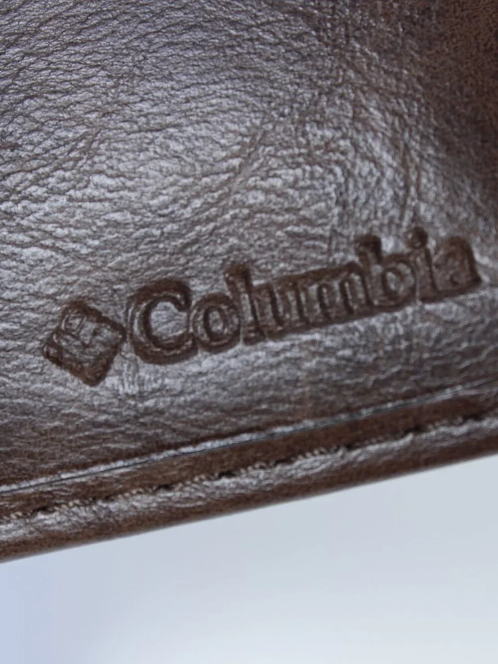 Original Columbia Wallet – Genuine Brown Leather – New in Box – Bifold Style